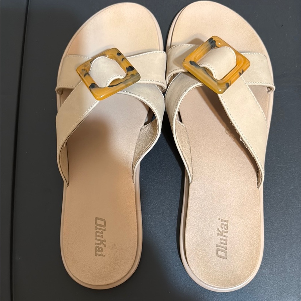 Olukai Women's Taupe Sandals